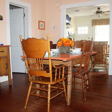 Coronado Palms Coastal Cottage 加尔维斯敦 外观 照片