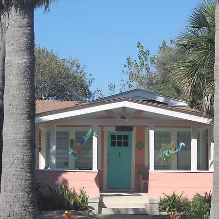 Coronado Palms Coastal Cottage 加尔维斯敦 外观 照片