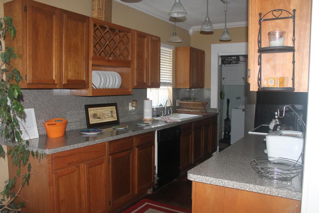 Coronado Palms Coastal Cottage 加尔维斯敦 外观 照片