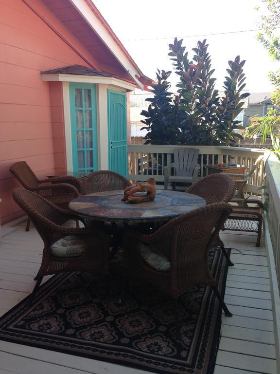 Coronado Palms Coastal Cottage 加尔维斯敦 外观 照片