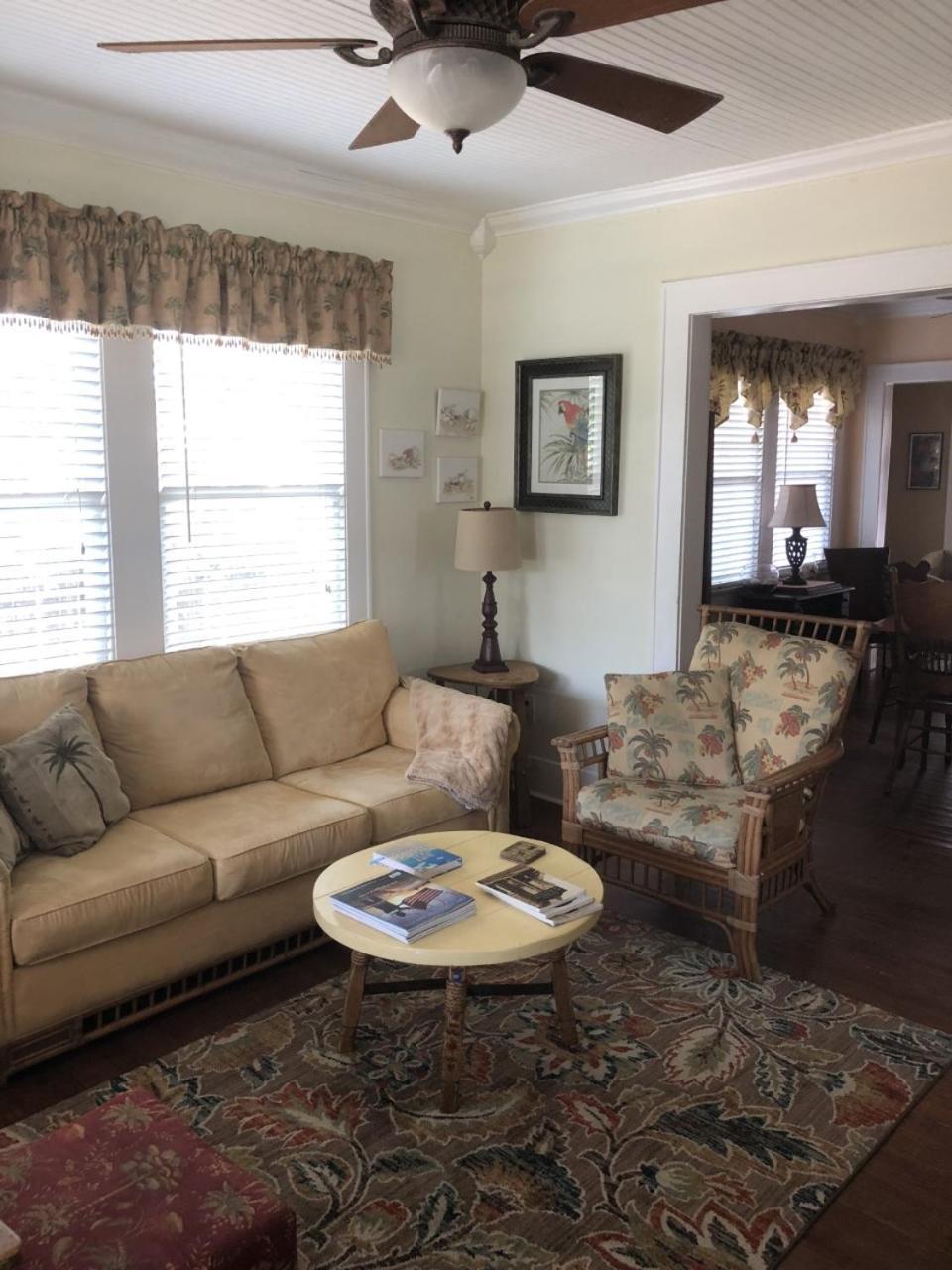 Coronado Palms Coastal Cottage 加尔维斯敦 外观 照片